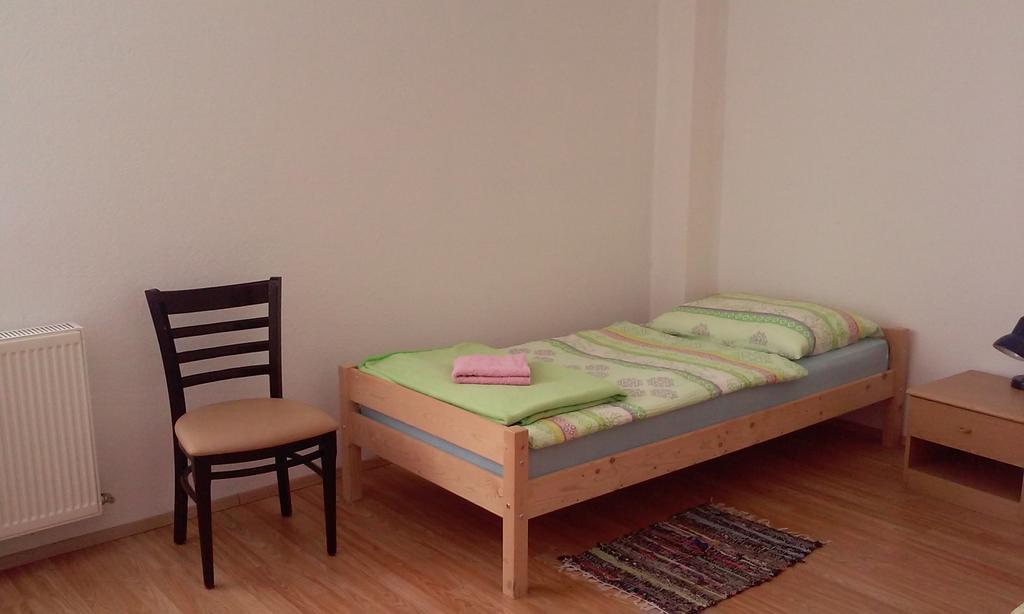Apartment Laura Gracac  Екстер'єр фото