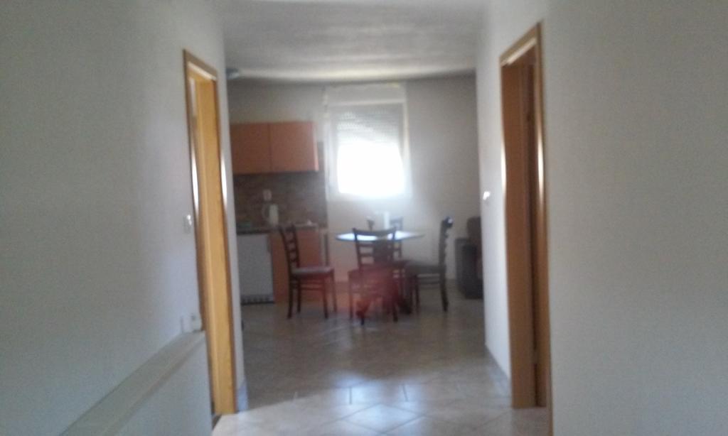 Apartment Laura Gracac  Екстер'єр фото